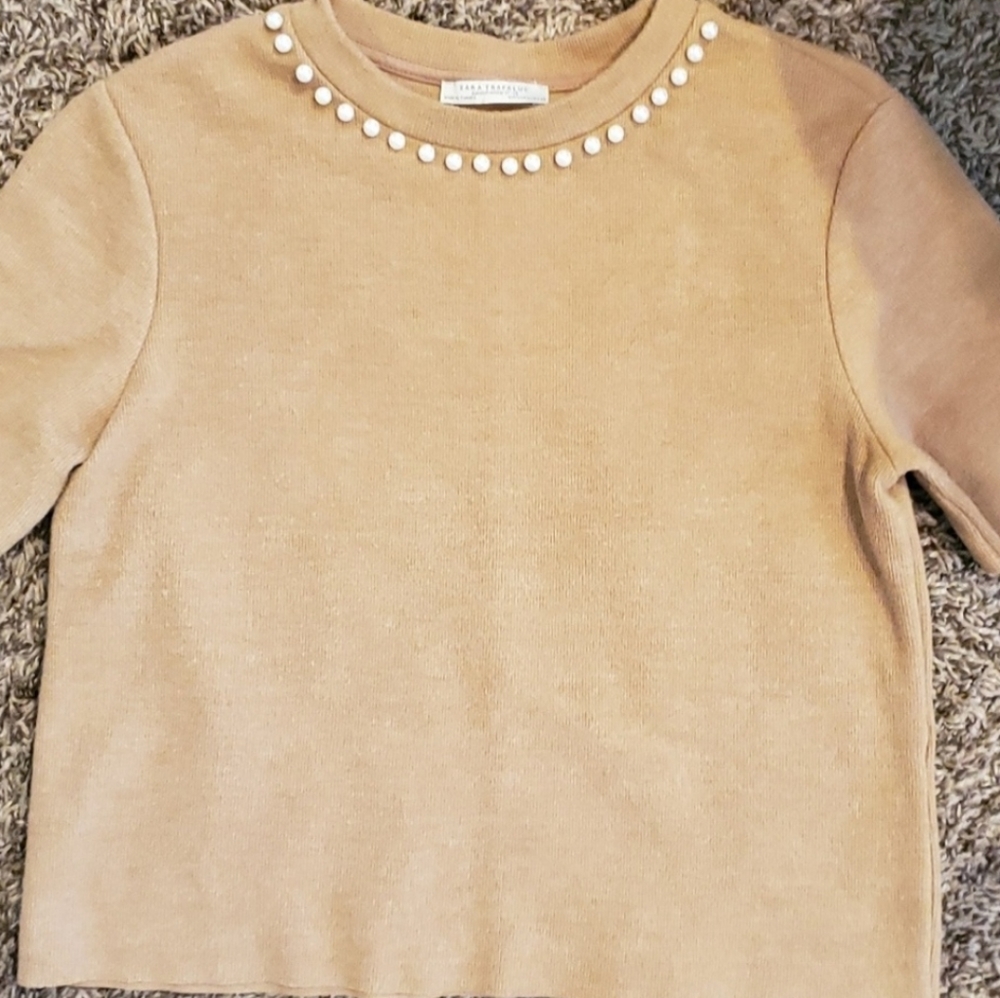 Zara Top with pearls 💕